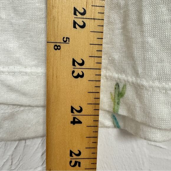 Rails White Linen Cactus Print Tee Shirt Womens M Short Sleeve Sheer V Neck - Picture 7 of 10